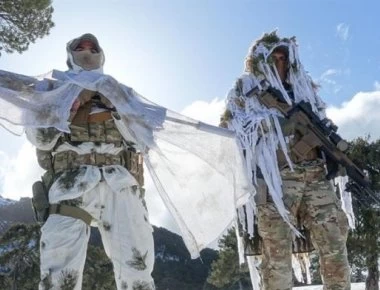 Εθνική Φρουρά: Για πρώτη φορά στη δημοσιότητα βίντεο με ασκήσεις Καταδρομέων στο χιονισμένο Τρόοδος